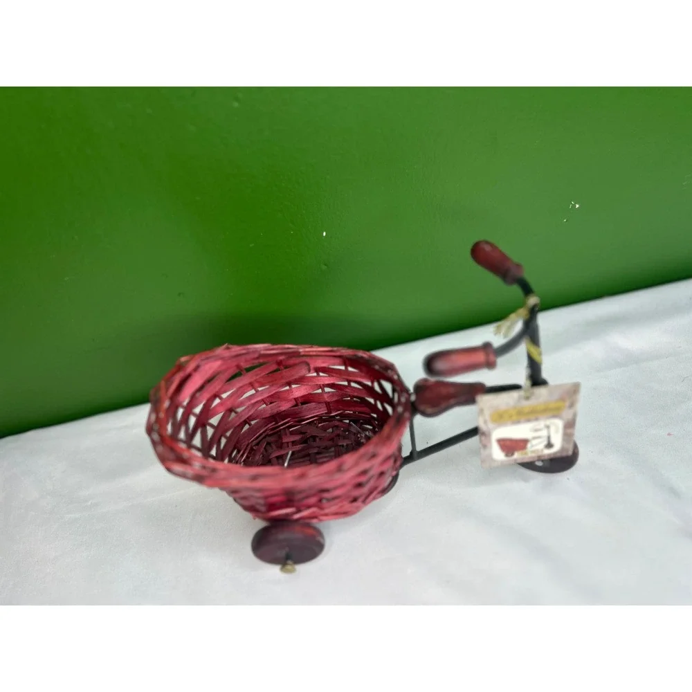 K's Collection Wire and Wicker Miniature Tricycle Decor Red Basket 1042381